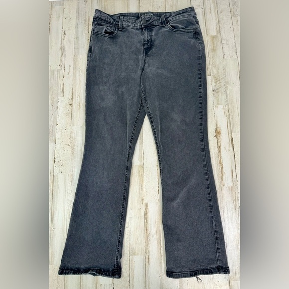 Maurices Denim - Women's M Jeans by Maurices mid-rise bootcut black jeans size 16R